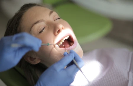 Emergency Dentistry 101: When to Call, What to Expect image