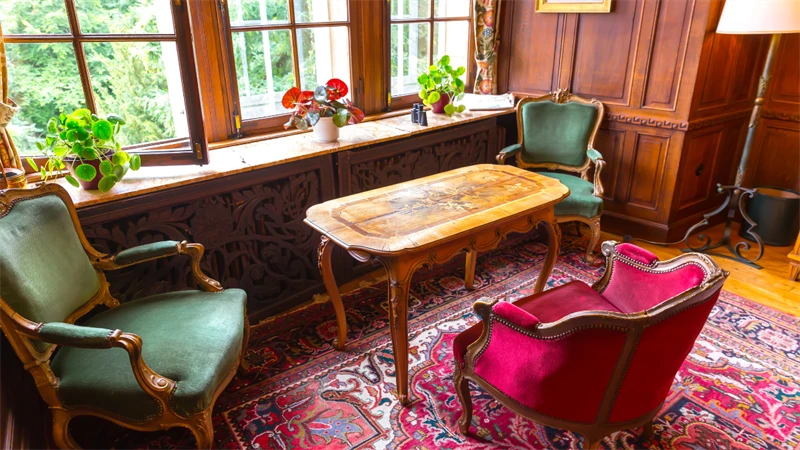 A Glimpse into New York's Historic Furniture Styles: How They're Making a Comeback 